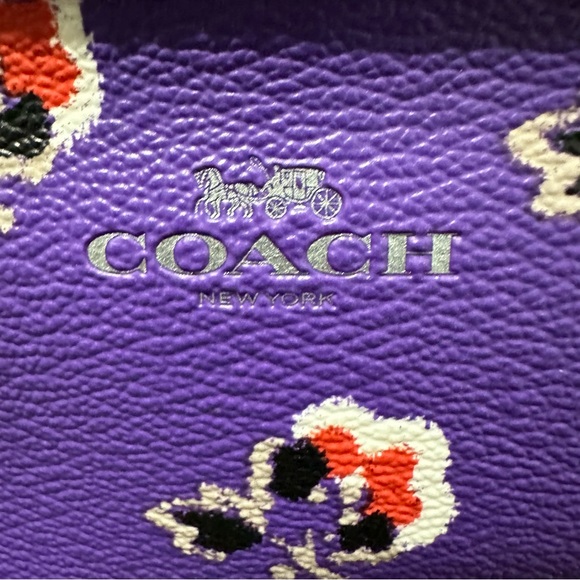 Coach Bramble Rose Wristlet Purple - Picture 3 of 11